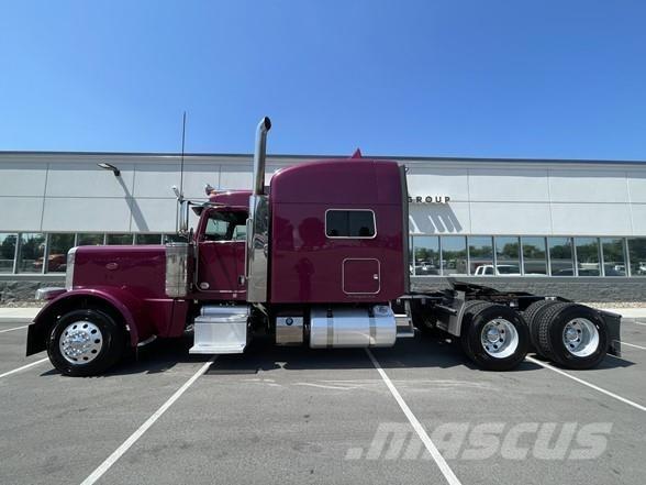 Peterbilt 389 中古トラクターヘッド | トレーラーヘッド