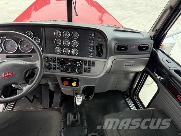 Peterbilt 389 中古トラクターヘッド | トレーラーヘッド