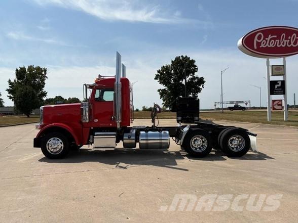 Peterbilt 389 中古トラクターヘッド | トレーラーヘッド