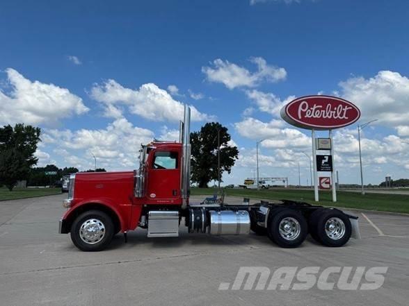 Peterbilt 389 中古トラクターヘッド | トレーラーヘッド