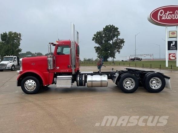 Peterbilt 389 中古トラクターヘッド | トレーラーヘッド