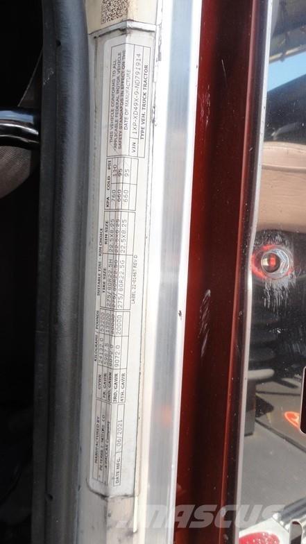 Peterbilt 389 中古トラクターヘッド | トレーラーヘッド