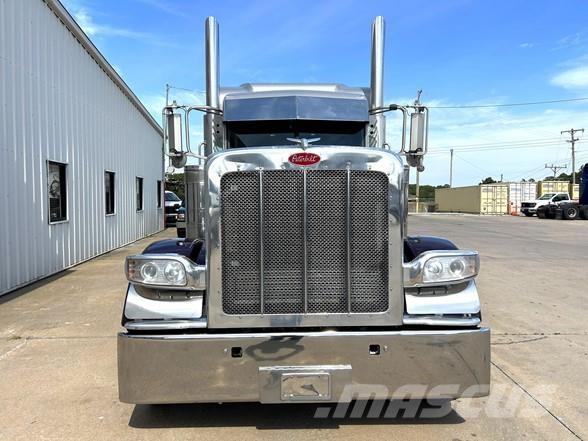 Peterbilt 389 中古トラクターヘッド | トレーラーヘッド