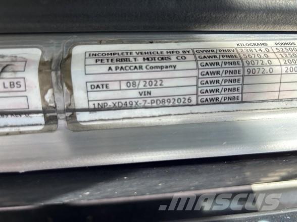 Peterbilt 389 中古トラクターヘッド | トレーラーヘッド