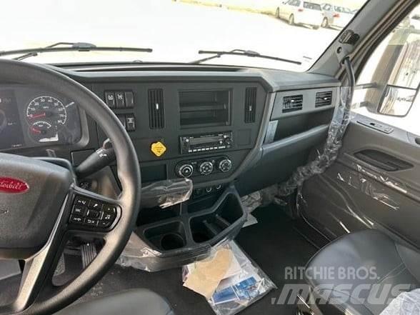 Peterbilt 536 建設機械 -　その他