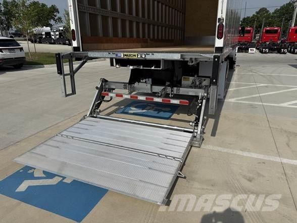 Peterbilt 536 ボックスボディー、ウイング、箱車