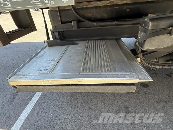 Peterbilt 537 ボックスボディー、ウイング、箱車