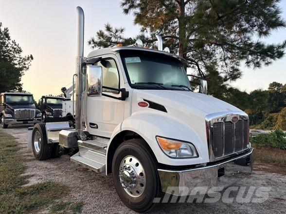 Peterbilt 537 中古トラクターヘッド | トレーラーヘッド