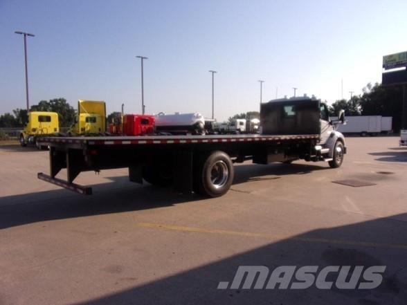Peterbilt 537 平ボディー