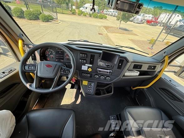 Peterbilt 537 建設機械 -　その他