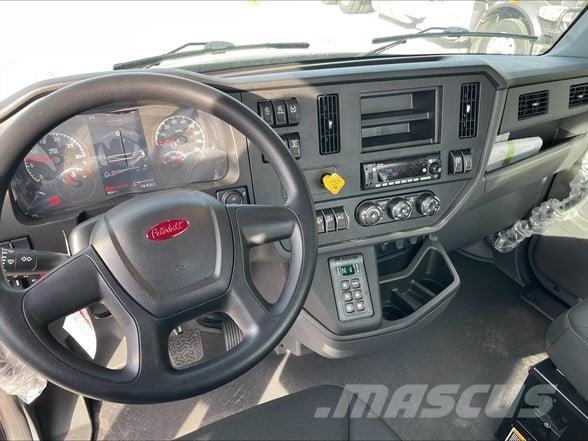 Peterbilt 548 キャブ付きシャーシ