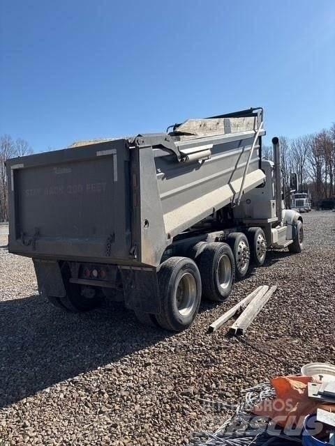 Peterbilt 567 ダンプ