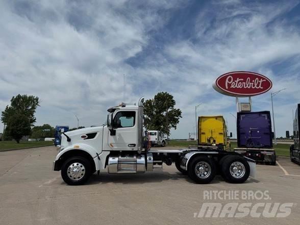 Peterbilt 567 中古トラクターヘッド | トレーラーヘッド