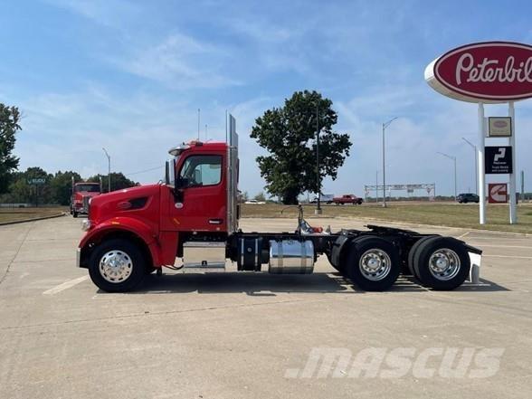 Peterbilt 567 中古トラクターヘッド | トレーラーヘッド