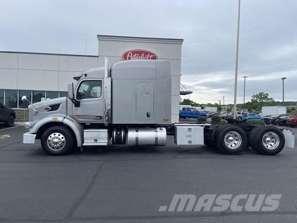 Peterbilt 567 中古トラクターヘッド | トレーラーヘッド