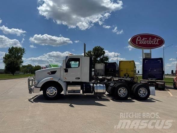 Peterbilt 567 中古トラクターヘッド | トレーラーヘッド