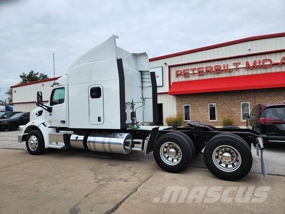 Peterbilt 567 中古トラクターヘッド | トレーラーヘッド