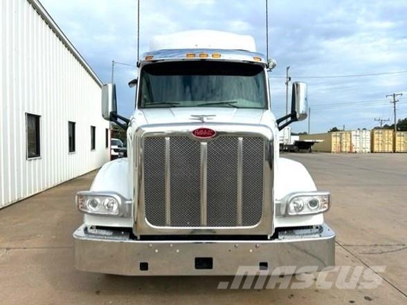 Peterbilt 567 中古トラクターヘッド | トレーラーヘッド