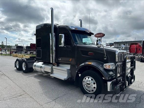 Peterbilt 567 中古トラクターヘッド | トレーラーヘッド