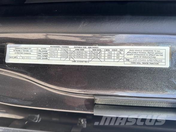 Peterbilt 567 中古トラクターヘッド | トレーラーヘッド