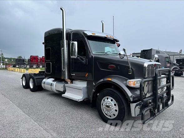 Peterbilt 567 中古トラクターヘッド | トレーラーヘッド