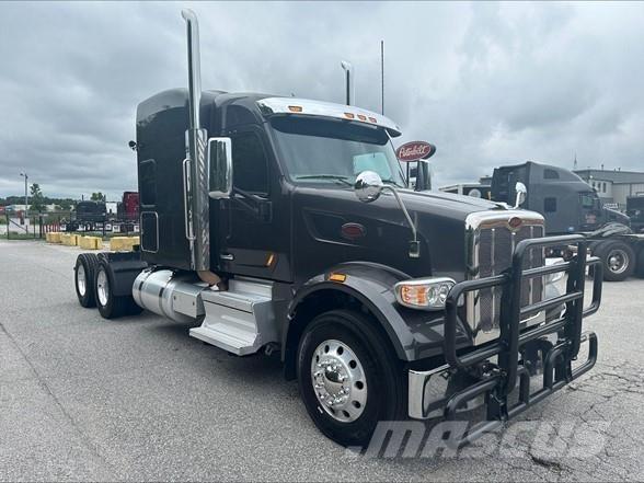 Peterbilt 567 中古トラクターヘッド | トレーラーヘッド