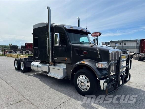 Peterbilt 567 中古トラクターヘッド | トレーラーヘッド