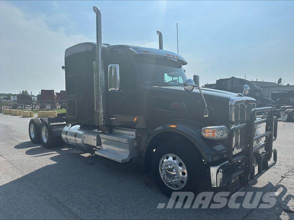 Peterbilt 567 中古トラクターヘッド | トレーラーヘッド