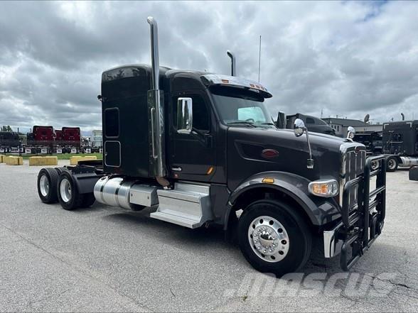 Peterbilt 567 中古トラクターヘッド | トレーラーヘッド