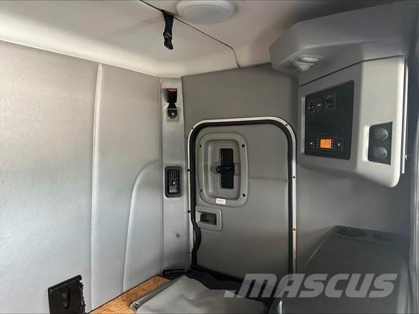Peterbilt 567 中古トラクターヘッド | トレーラーヘッド