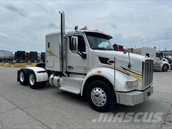 Peterbilt 567 中古トラクターヘッド | トレーラーヘッド