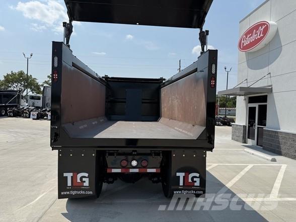 Peterbilt 567 ダンプ