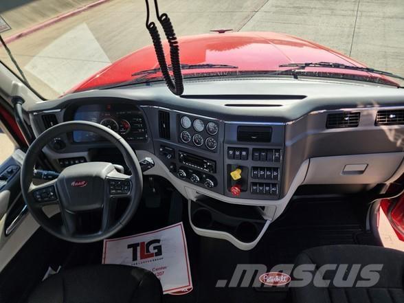Peterbilt 567 中古トラクターヘッド | トレーラーヘッド
