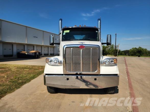 Peterbilt 567 中古トラクターヘッド | トレーラーヘッド