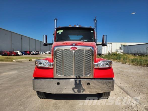 Peterbilt 567 中古トラクターヘッド | トレーラーヘッド
