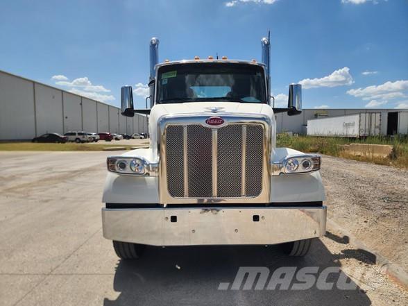Peterbilt 567 中古トラクターヘッド | トレーラーヘッド