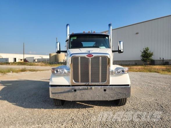 Peterbilt 567 中古トラクターヘッド | トレーラーヘッド