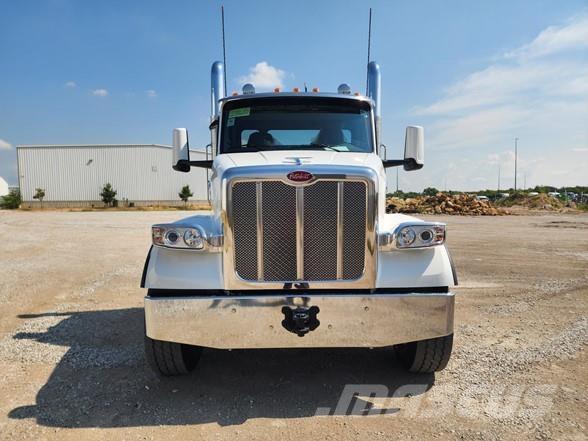 Peterbilt 567 中古トラクターヘッド | トレーラーヘッド