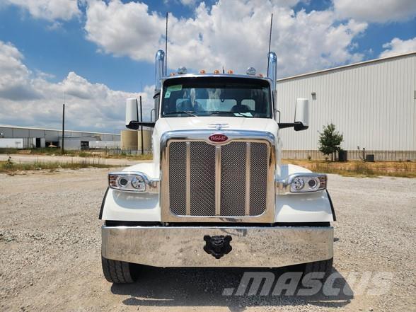 Peterbilt 567 中古トラクターヘッド | トレーラーヘッド