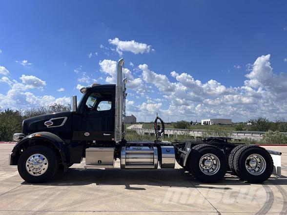Peterbilt 567 中古トラクターヘッド | トレーラーヘッド