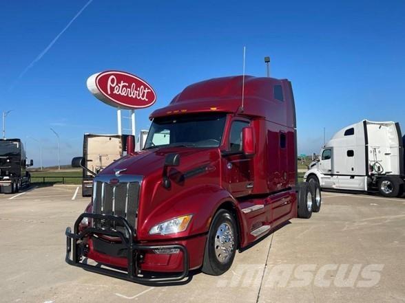Peterbilt 579 中古トラクターヘッド | トレーラーヘッド