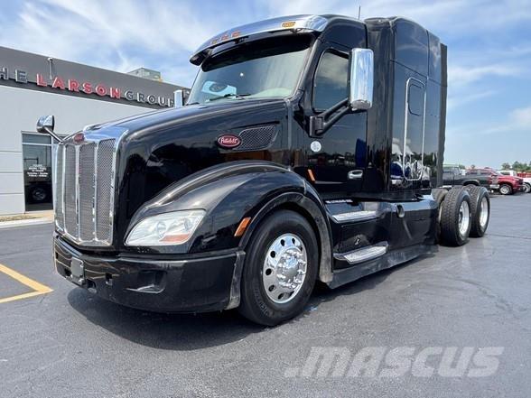 Peterbilt 579 中古トラクターヘッド | トレーラーヘッド