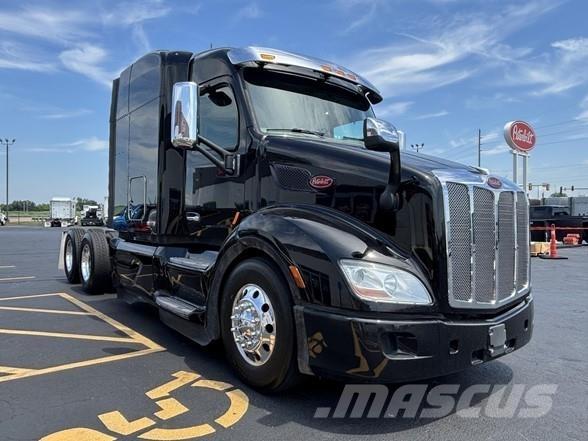 Peterbilt 579 中古トラクターヘッド | トレーラーヘッド