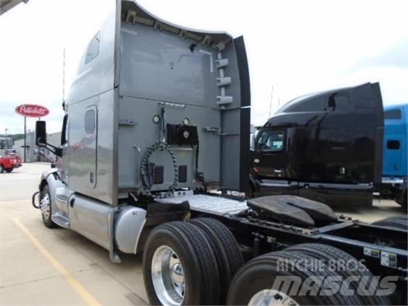 Peterbilt 579 中古トラクターヘッド | トレーラーヘッド