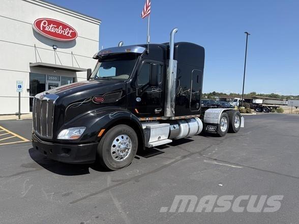 Peterbilt 579 中古トラクターヘッド | トレーラーヘッド