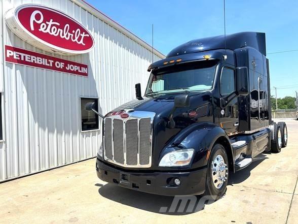 Peterbilt 579 中古トラクターヘッド | トレーラーヘッド