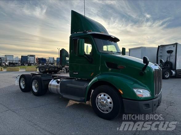 Peterbilt 579 中古トラクターヘッド | トレーラーヘッド