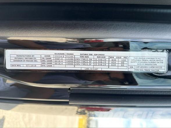Peterbilt 579 中古トラクターヘッド | トレーラーヘッド