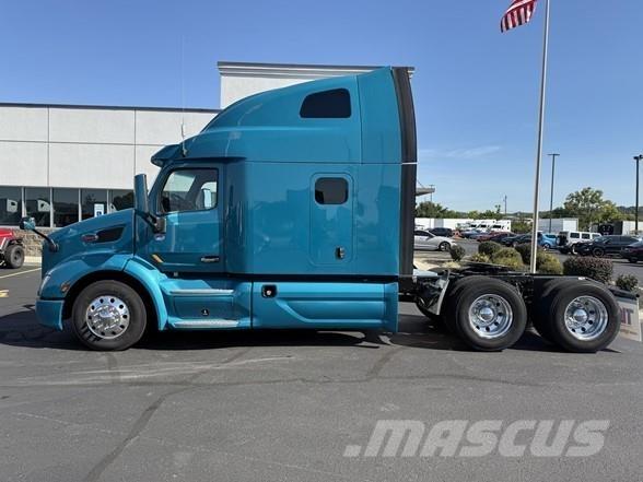 Peterbilt 579 中古トラクターヘッド | トレーラーヘッド