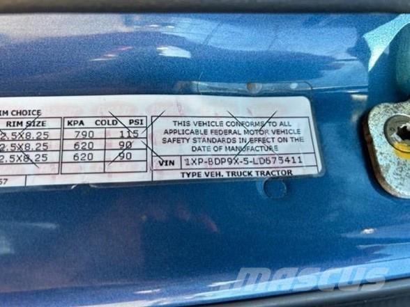 Peterbilt 579 中古トラクターヘッド | トレーラーヘッド